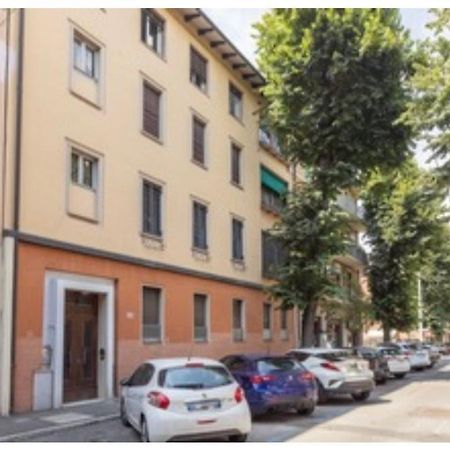 Whitehouse Lägenhet Bologna Exteriör bild